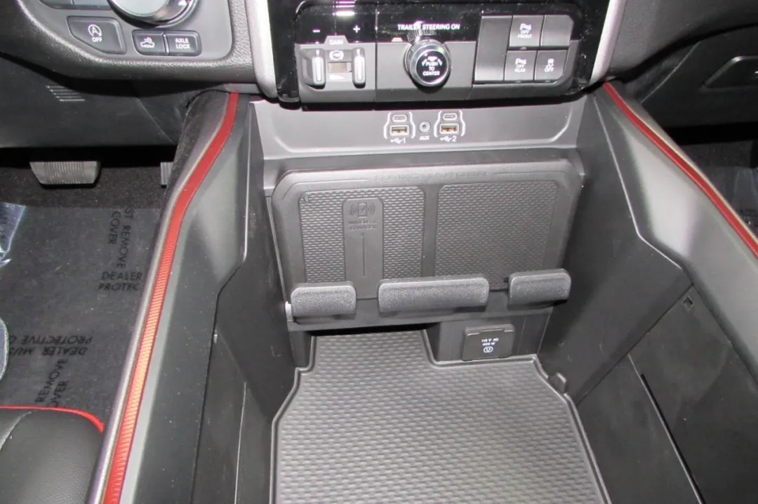 2025 Ram 1500 - 1C6SRFLP3SN636189 - Image #24