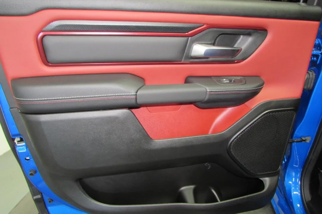 2025 Ram 1500 - 1C6SRFLP3SN636189 - Image #28