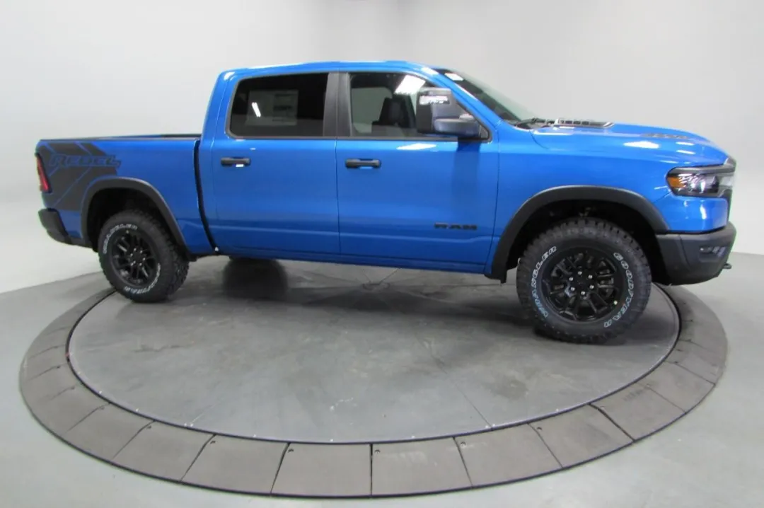 2025 Ram 1500 - 1C6SRFLP3SN636189 - Image #3