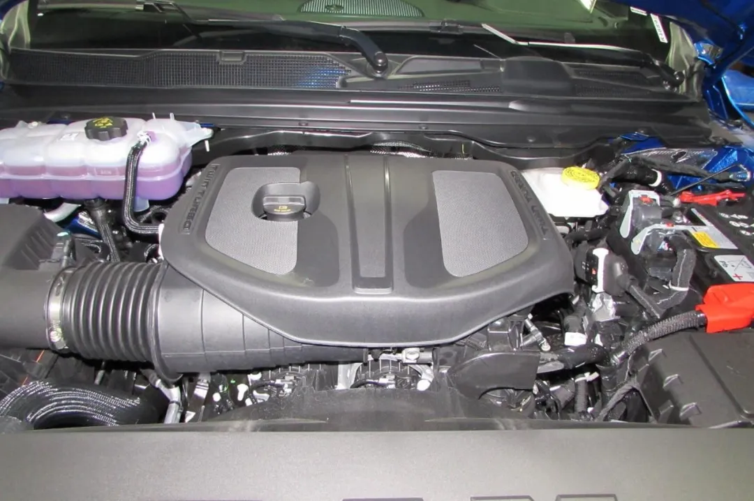 2025 Ram 1500 - 1C6SRFLP3SN636189 - Image #8