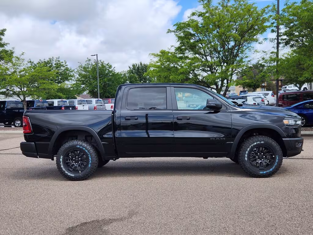 2025 Ram 1500 - 1C6SRFLP5SN738318 - Image #2