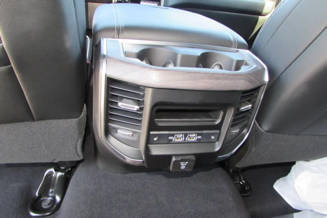 2025 Ram 2500 - 3C63R5NL5SG525189 - Image #3