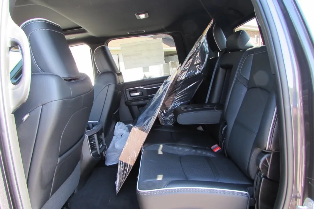 2025 Ram 2500 - 3C63R5NL5SG525189 - Image #4