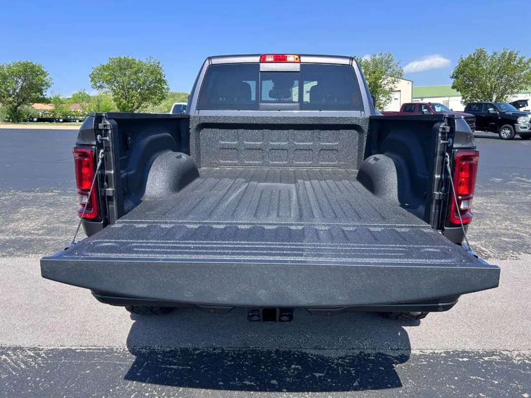 2025 Ram 2500 - 3C6UR5CL4SG521450 - Image #4